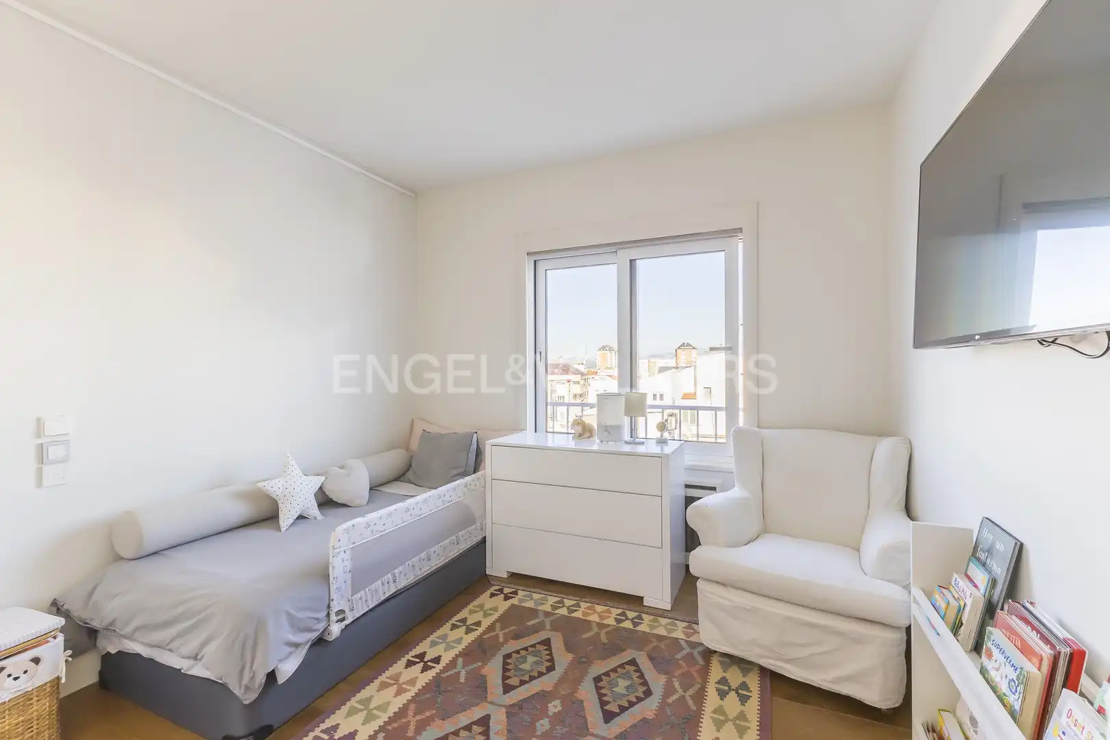 Schlafzimmer von Dachboden zum Verkauf in Madrid mit Klimaanlage, Heizung und Terrasse