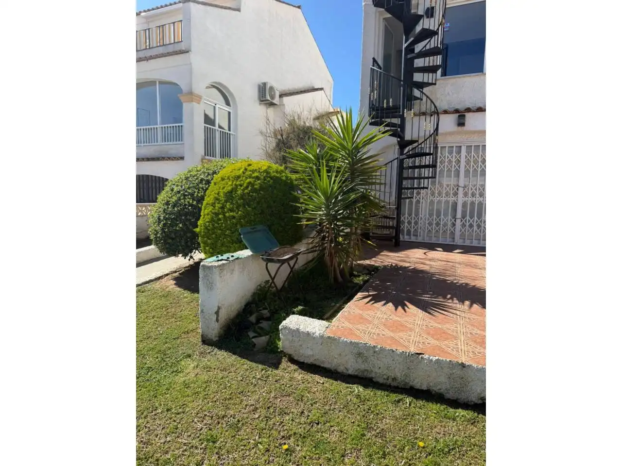 Garten von Wohnung zum Verkauf in Santa Pola mit Klimaanlage, Terrasse und Gemeinschaftspool