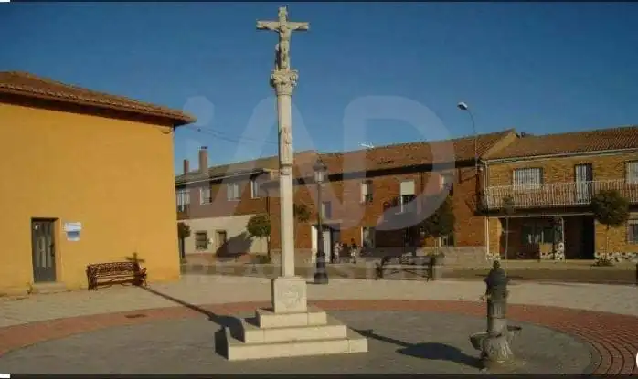Exterior view of Commercial properties for sale in El Burgo Ranero 