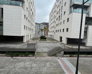 Vista exterior de Pis en venda en Oviedo  amb Calefacció, Terrassa i Traster