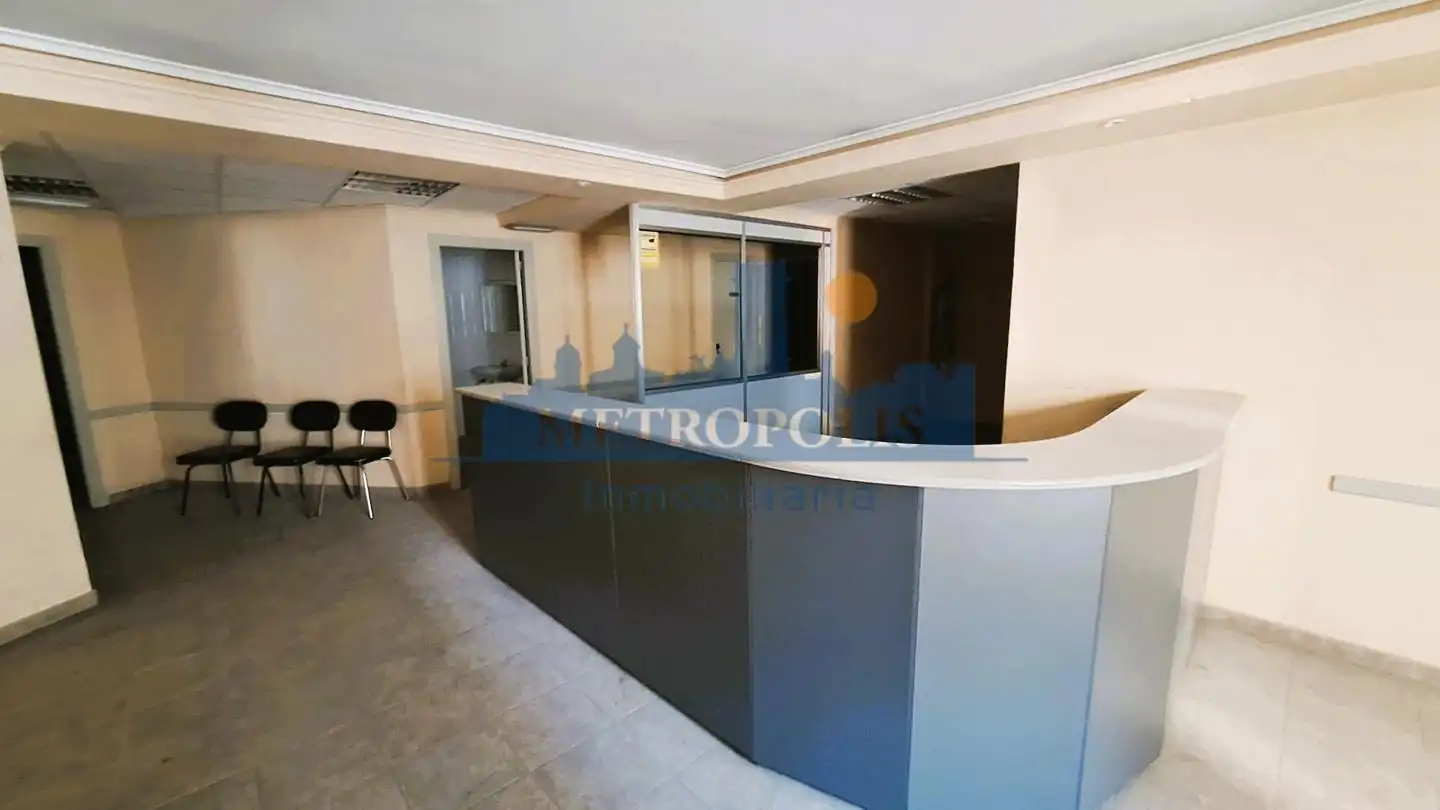 Local comercial de lloguer a L'Encarnació, imagen 2