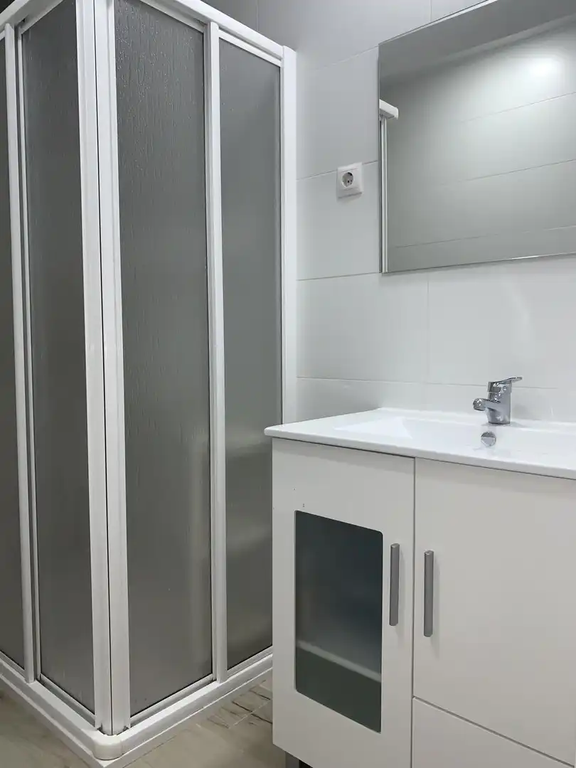 Bany de Pis de lloguer en Ciudad Lineal