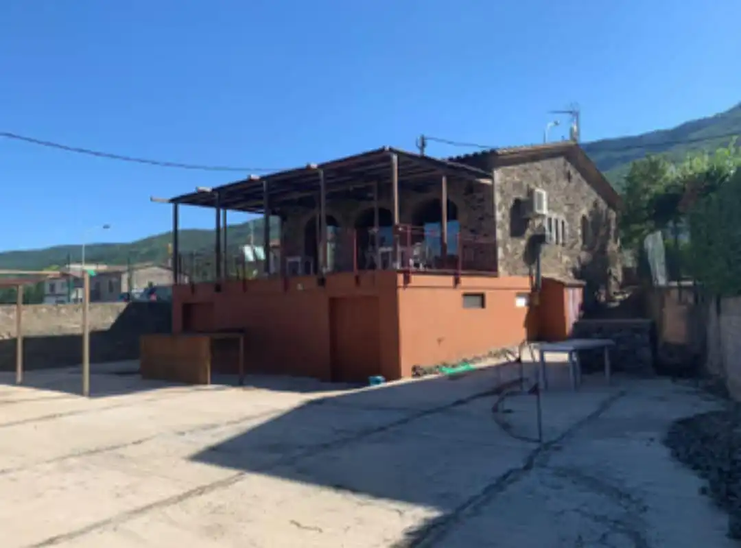 Xalet en venda a Les Planes d'Hostoles