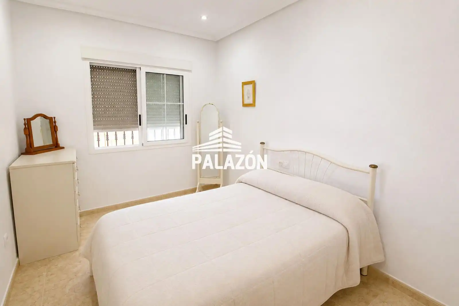 Habitación de Casa o chalet de alquiler en Catral con Piscina y Amueblado