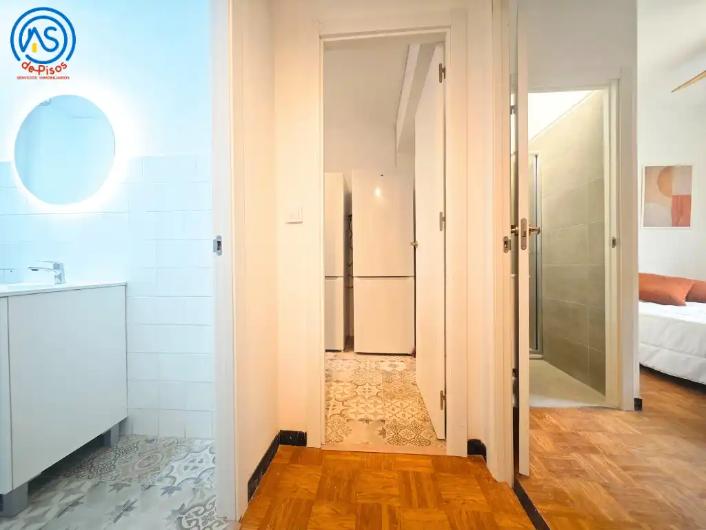 Flat for rent in Calle de Martínez Vargas, 2, Barrio Torrero