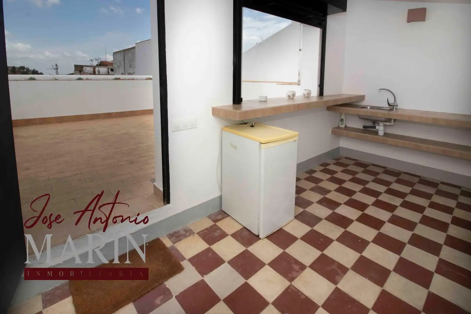 Cuina de Casa o xalet en venda en Badajoz amb Calefacció i Terrassa