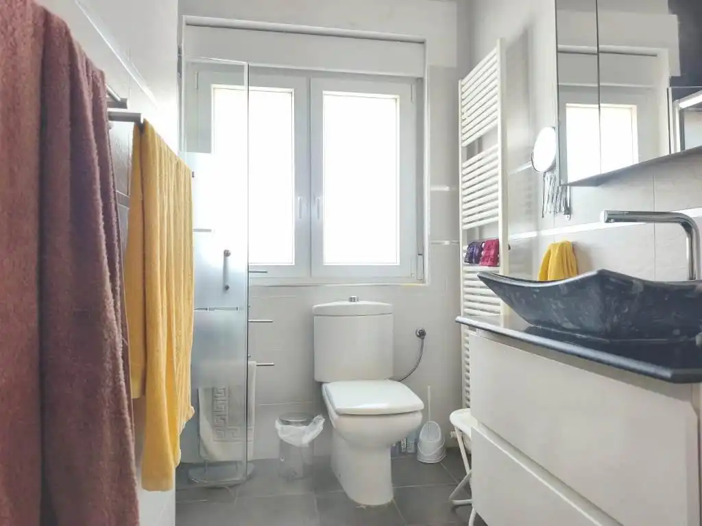 Badezimmer von Haus oder Chalet zum Verkauf in Cartagena mit Klimaanlage, Heizung und Privatgarten