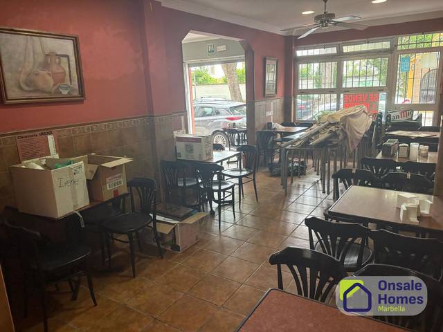 Local comercial en Venta en Calle Reino de Aragón en Miraflores
