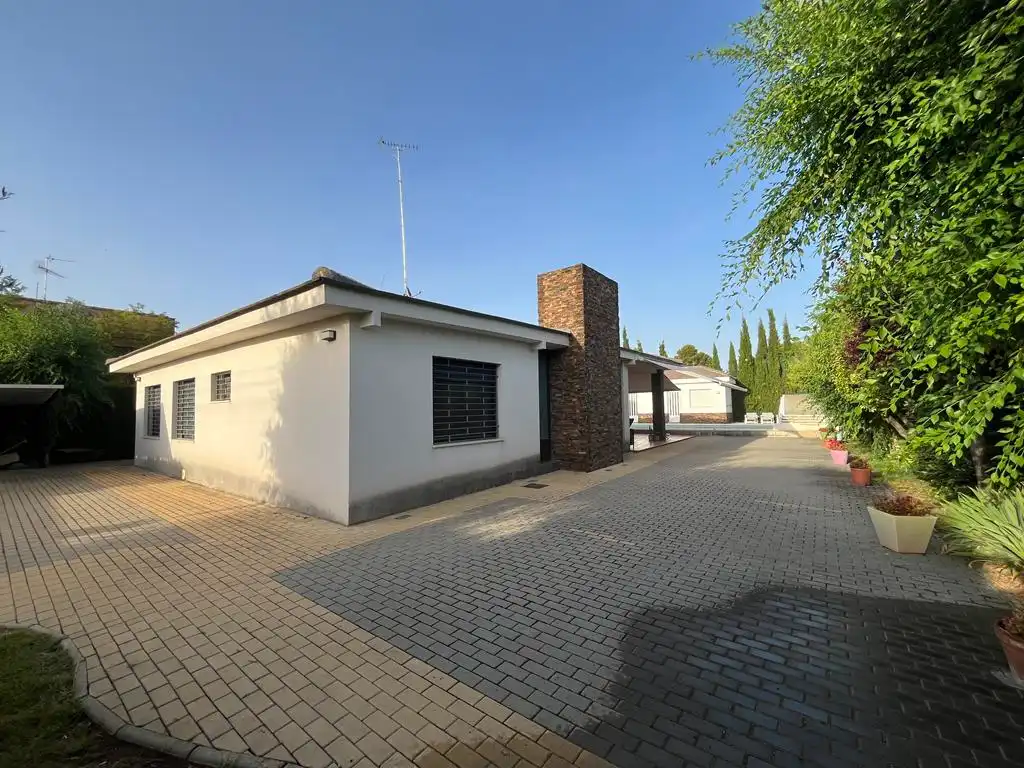 Vista exterior de Casa o chalet en venta en Albacete con Aire acondicionado, Calefacción y Jardín privado