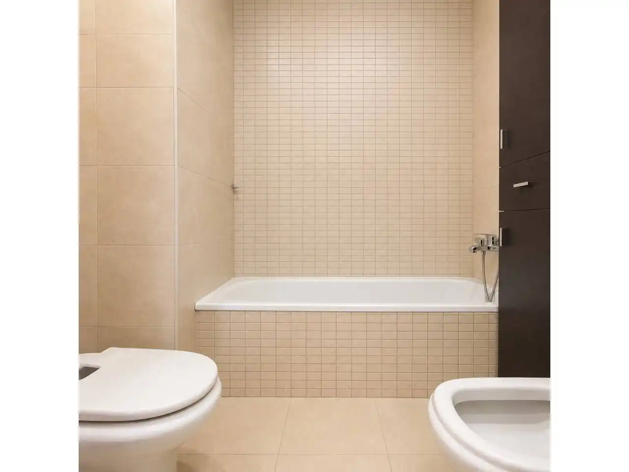 Baño de Piso en venta en Terrassa con Aire acondicionado, Calefacción y Parquet