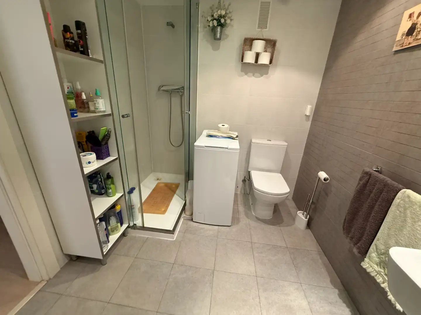 Bathroom of Flat for sale in Vila-seca  with Air Conditioner, Heating and Parquet flooring