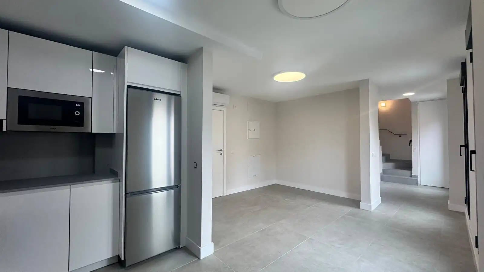 Küche von Maisonette zur Miete in Las Palmas de Gran Canaria mit Klimaanlage und Abstellraum
