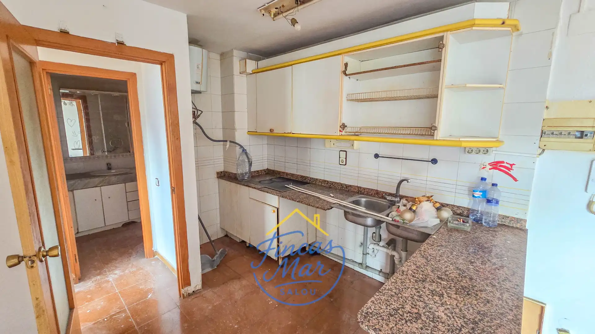 Cocina de Piso en venta en Salou con Terraza y Piscina comunitaria