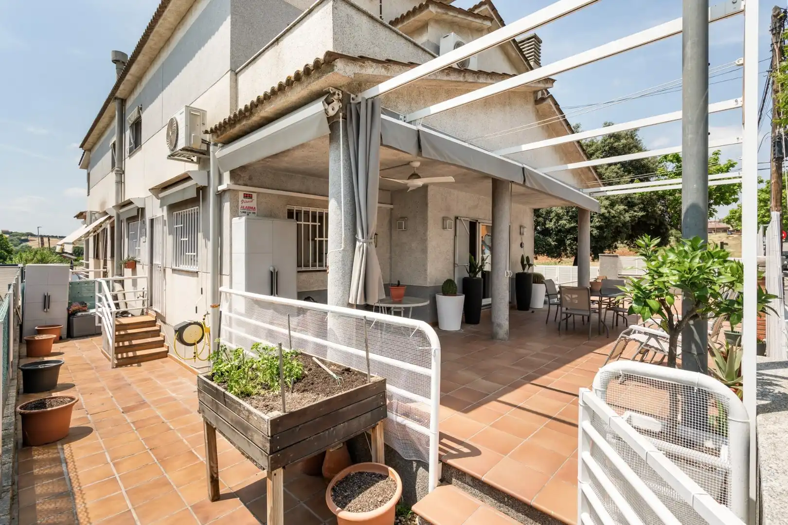 Terraza de Casa adosada en venta en Parets del Vallès con Aire acondicionado, Calefacción y Jardín privado