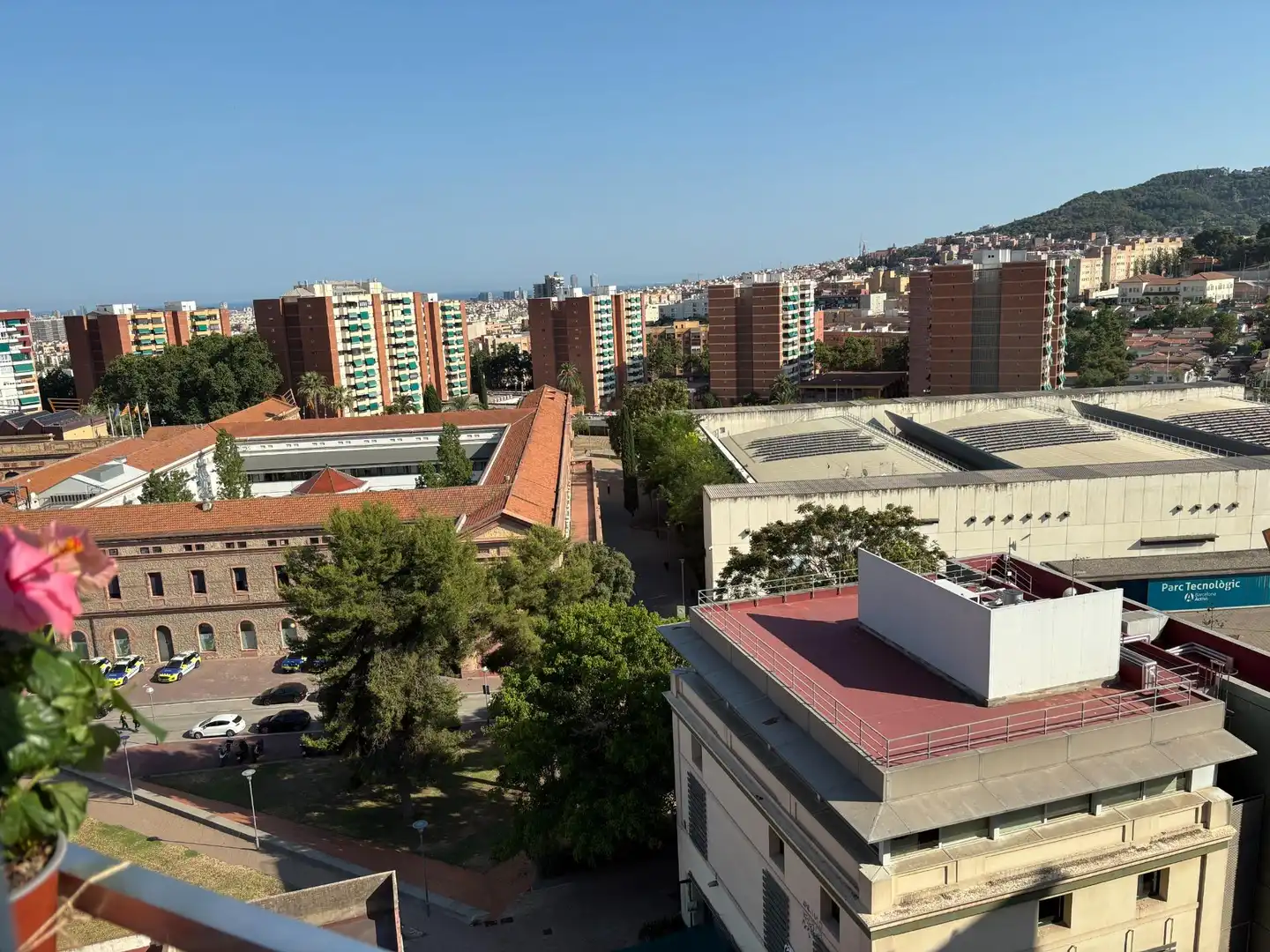 Vista exterior de Ático en venta en Barcelona con Aire acondicionado y Amueblado