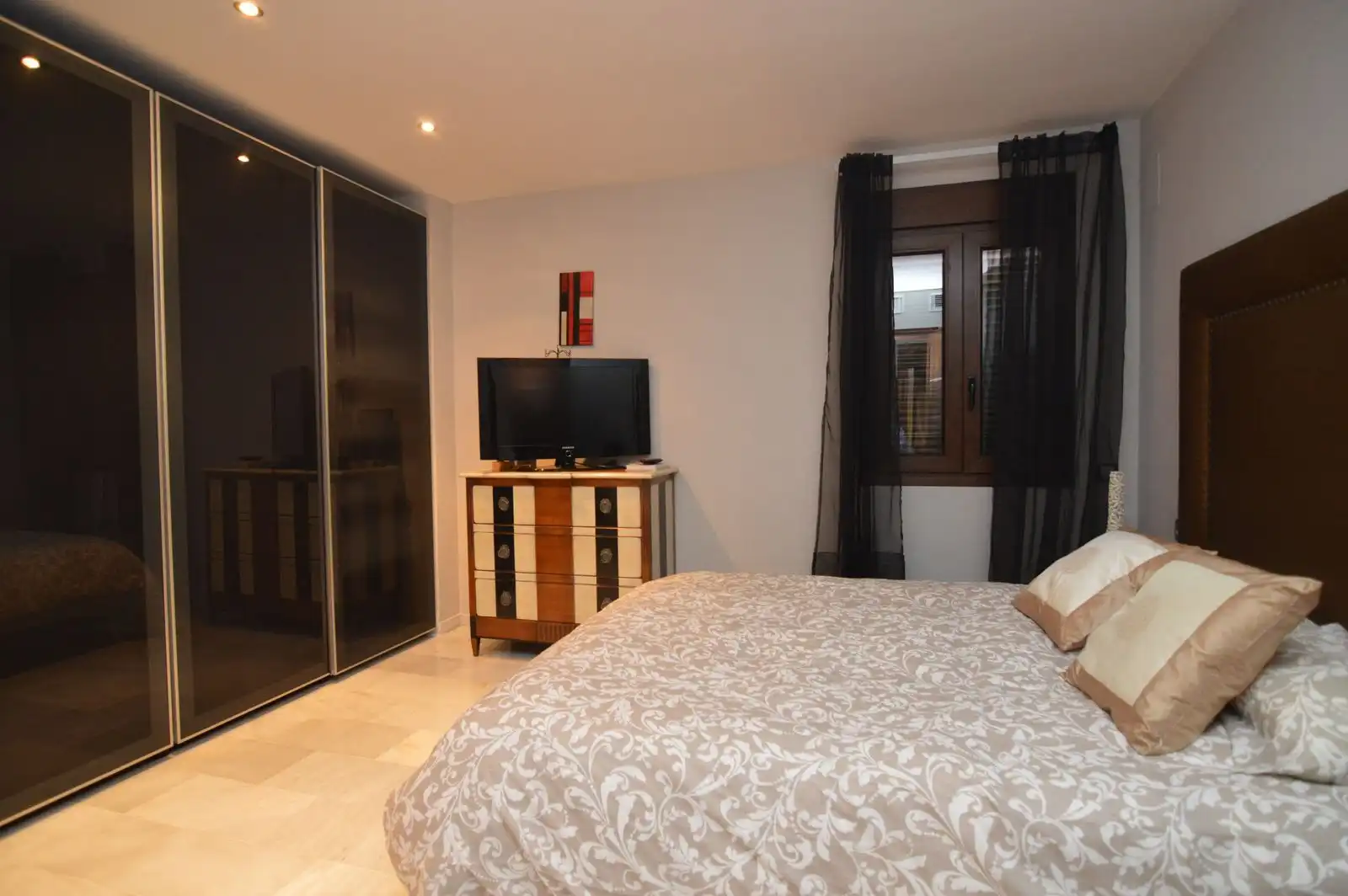 Habitación de Piso en venta en Marbella con Aire acondicionado, Terraza y Amueblado