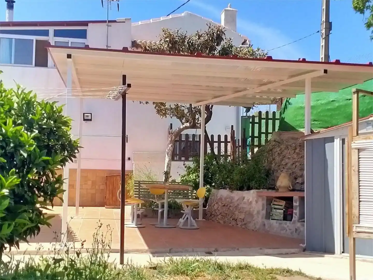 Terrassa de Casa o xalet en venda en Yunquera amb Jardí privat, Traster i Piscina