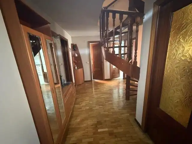 Dúplex en venda en León Capital  amb Calefacció i Parquet