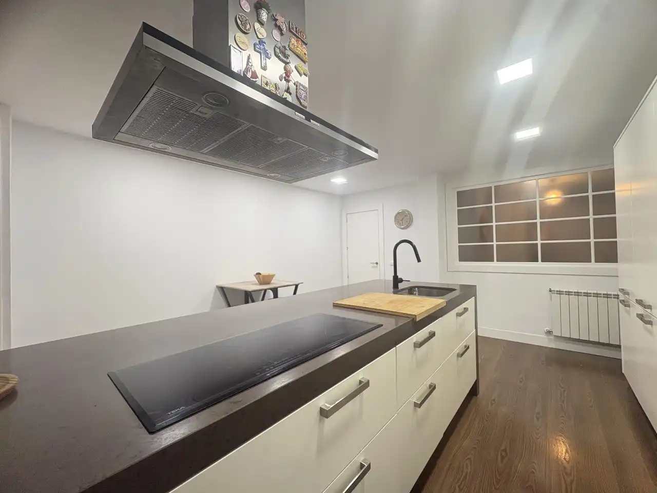 Cocina de Dúplex de alquiler en Alcalá de Henares con Calefacción, Terraza y Trastero