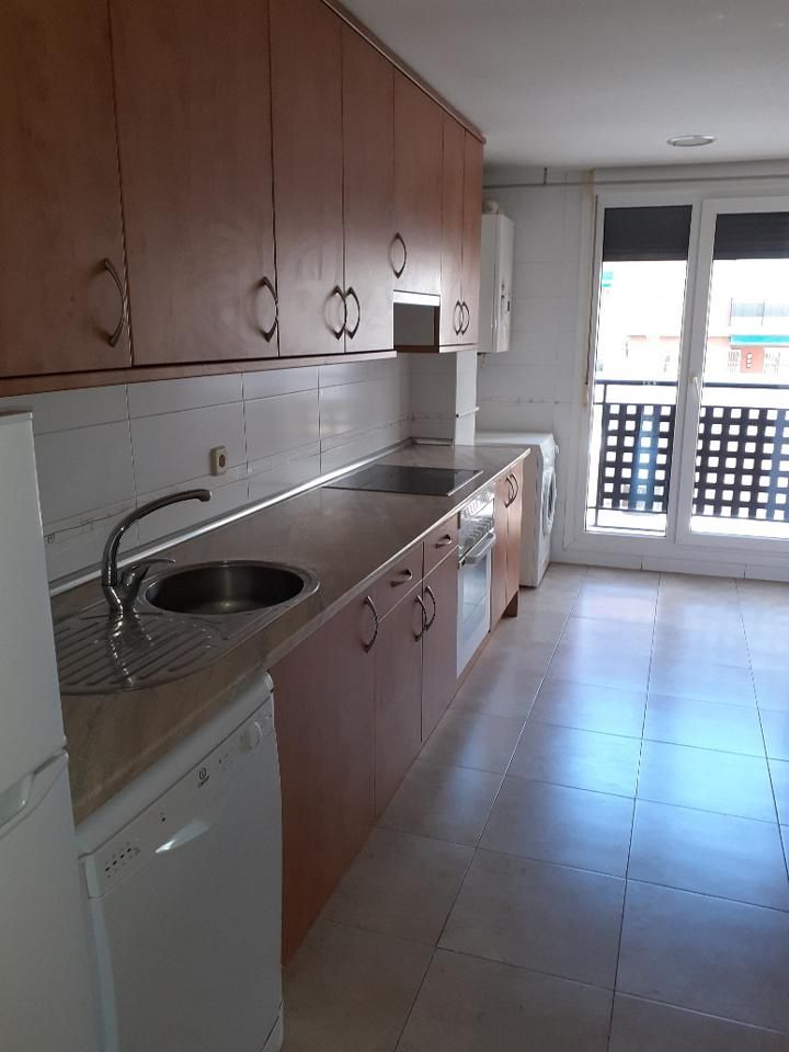 Kitchen of Flat for sale in Alcalá de Henares  with Heating and Furnished