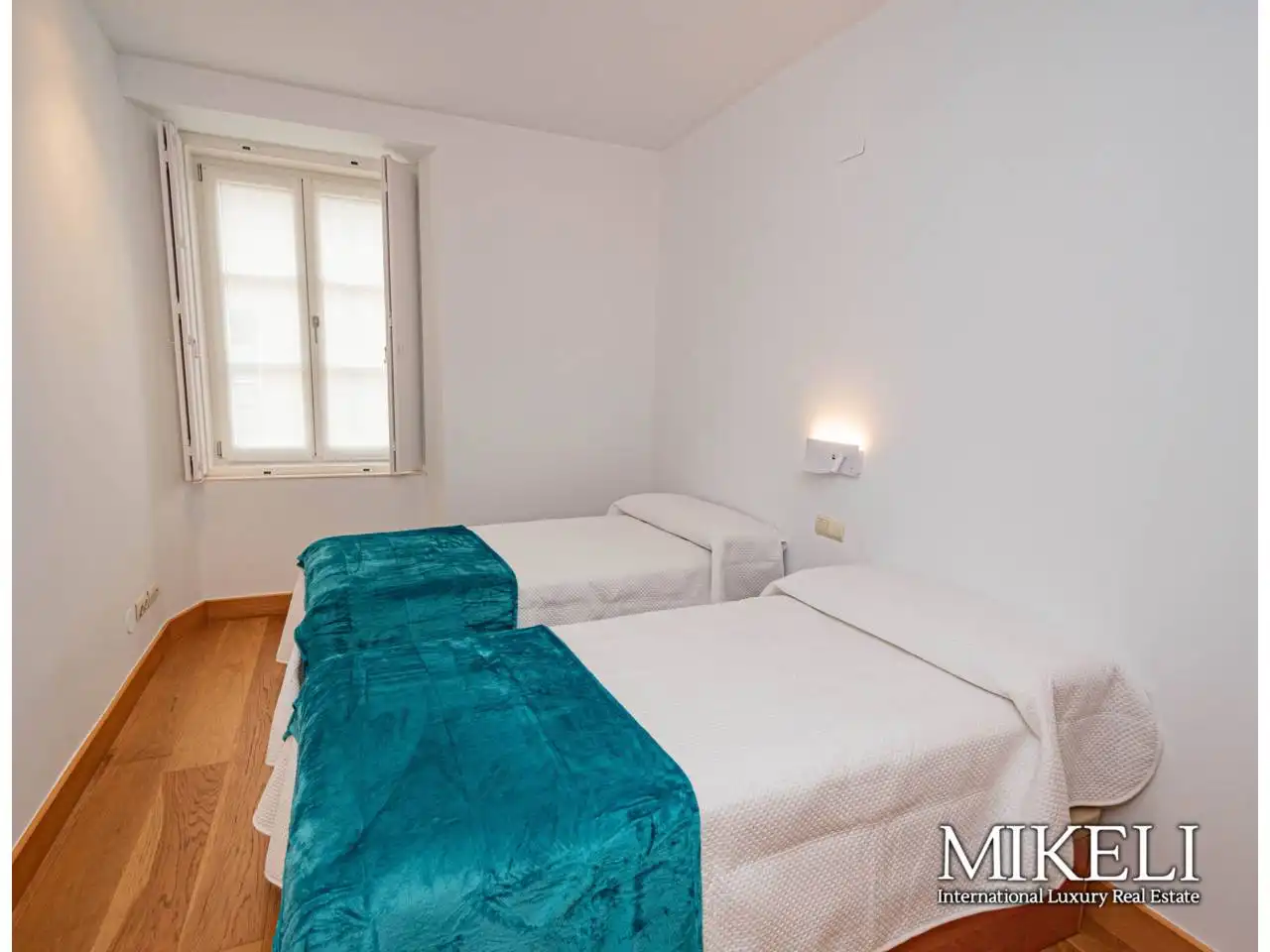 Schlafzimmer von Wohnung zur Miete in Santander mit Klimaanlage, Heizung und Balkon