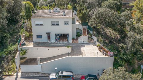 Exclusiva villa contemporánea en venta en Begur con jardín y piscina privada