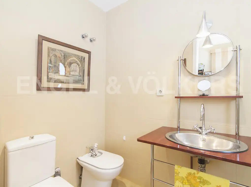 Baño de Casa o chalet en venta en Barcelona con Aire acondicionado, Calefacción y Jardín privado