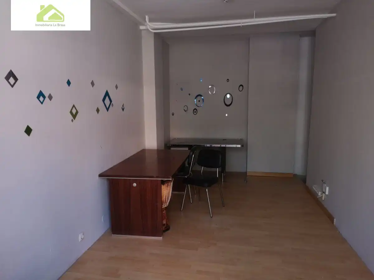 Local comercial en venda a Casco Antiguo, imagen 4
