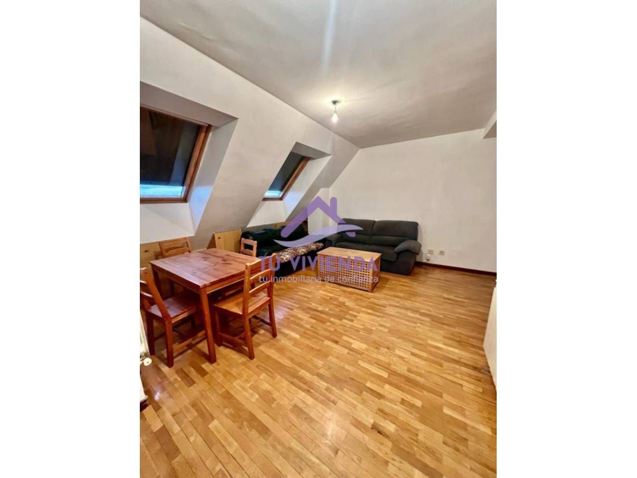 Sala d'estar de Pis en venda en Valladolid Capital amb Calefacció, Parquet i Terrassa