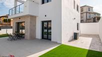 Exterior view of House or chalet for sale in La Zubia  with Heating, Private garden and Terrace