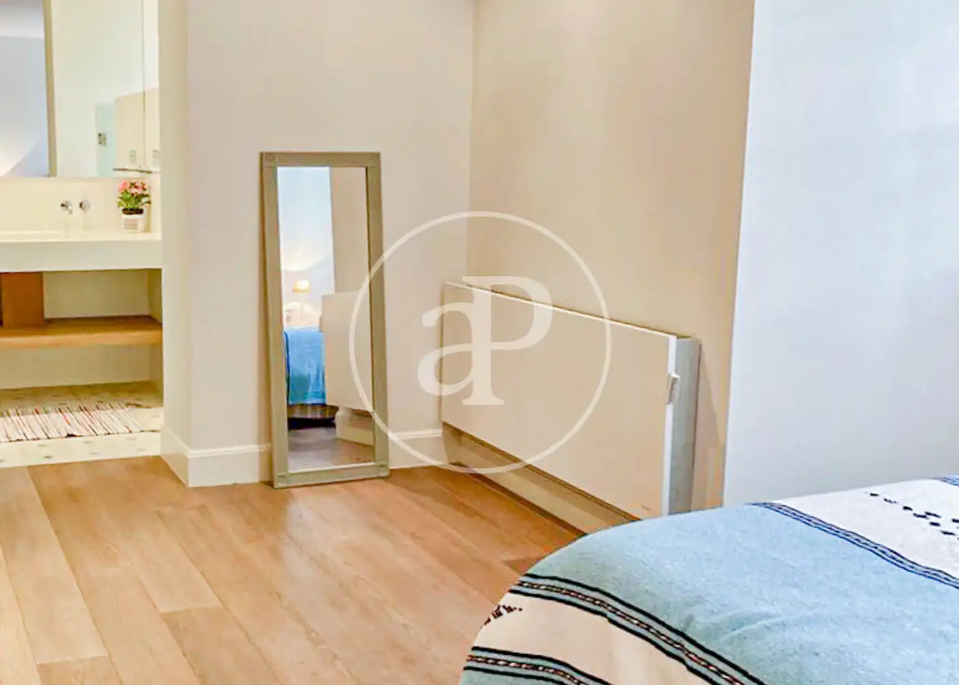 Habitación de Casa o chalet de alquiler en Madrid con Aire acondicionado, Calefacción y Jardín privado