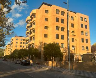 Vista exterior de Pis en venda en Cuenca Capital amb Calefacció, Terrassa i Traster