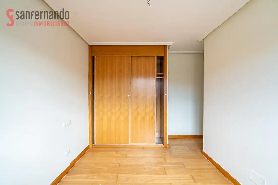 Dormitori de Dúplex en venda en Santander amb Calefacció, Parquet i Traster
