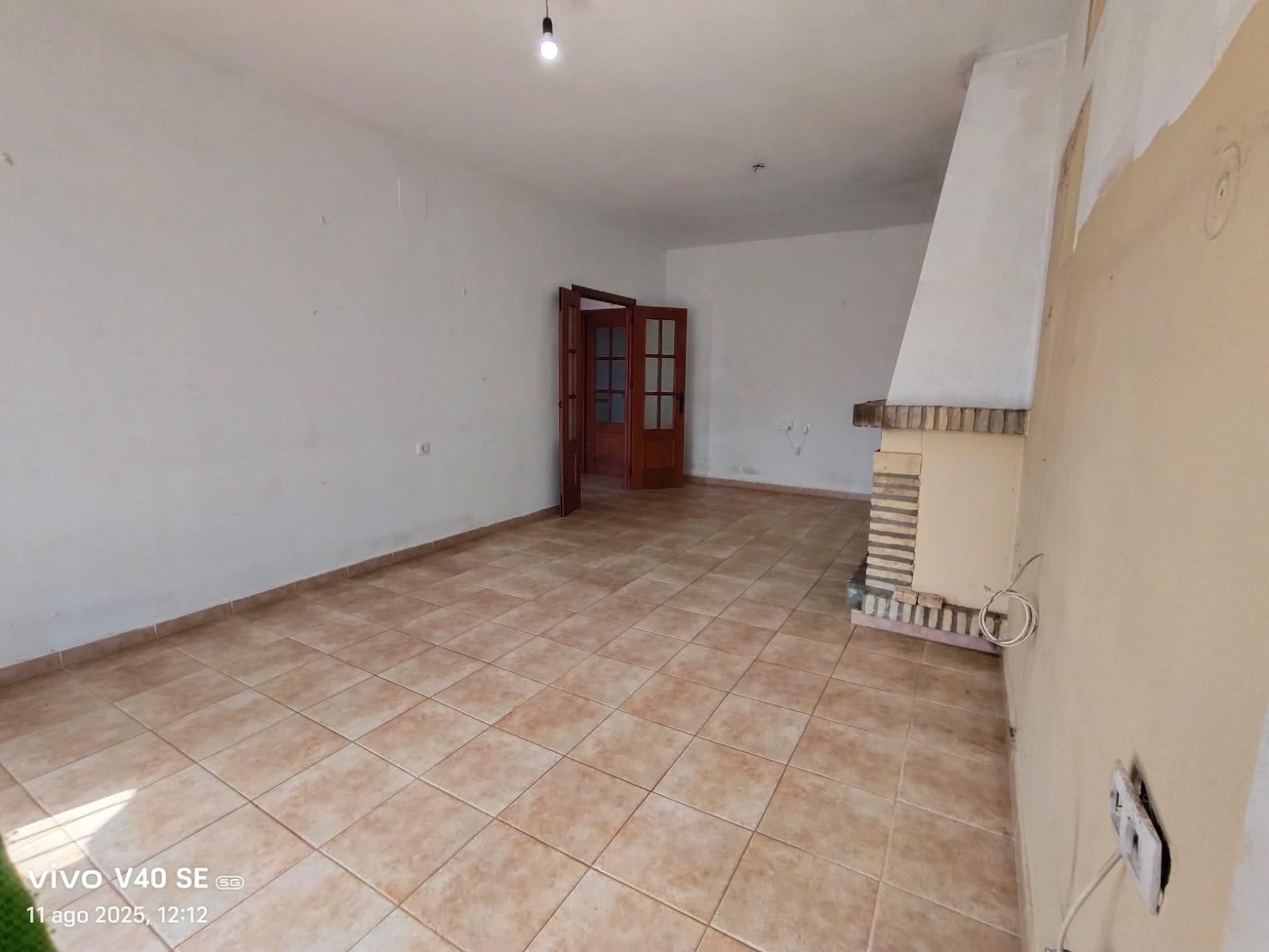 Sala d'estar de Casa o xalet en venda en Chiclana de la Frontera amb Jardí privat