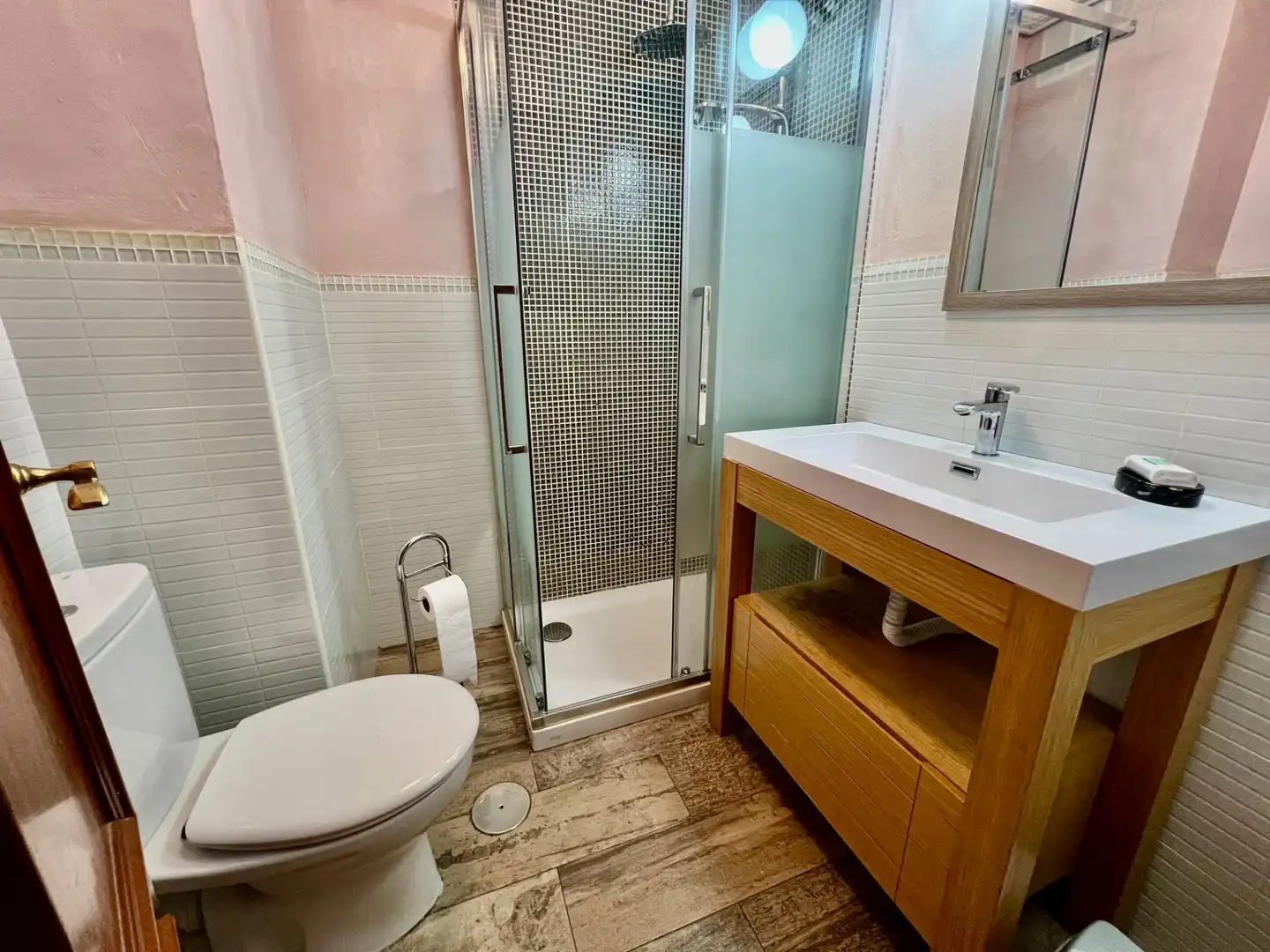 Flat for rent in Antonio Martinez Virel, Valdepasillas - La Paz - Huerta Rosales