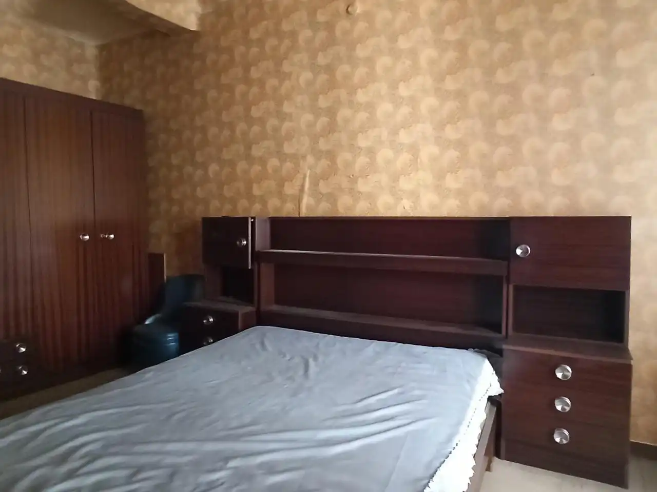 Habitación de Edificio en venta en Ávila
