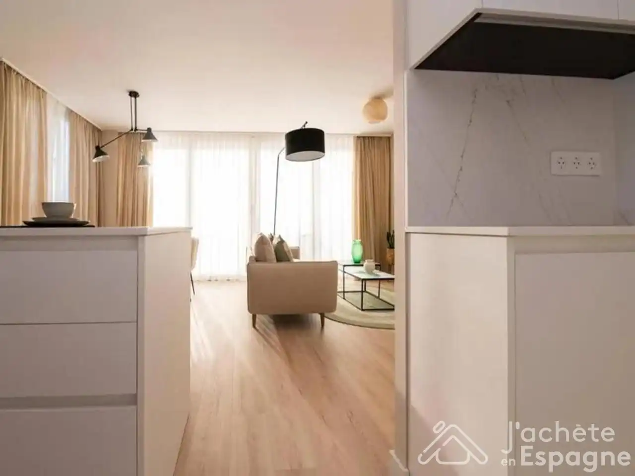Sala de estar de Piso en venta en Vinaròs con Aire acondicionado, Terraza y Amueblado