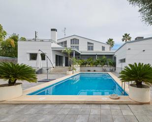 Piscina de Casa o xalet en venda en Elche / Elx amb Aire condicionat, Calefacció i Jardí privat