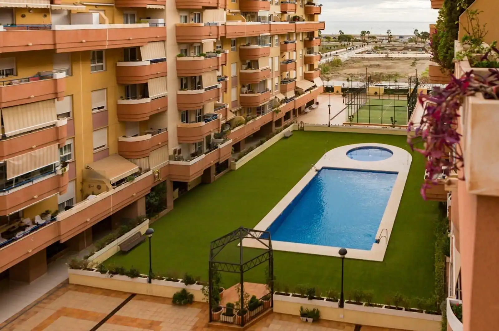 Pis de lloguer a Martín Carpena - Torre del Río