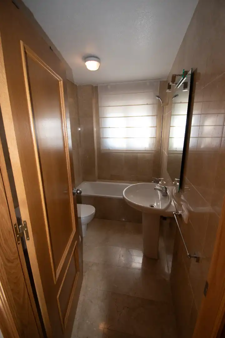 Baño de Casa o chalet de alquiler en Murcia con Aire acondicionado, Calefacción y Jardín privado