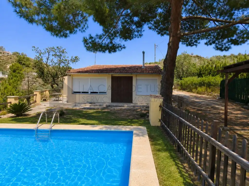 Schwimmbecken von Country house zum Verkauf in Petrer