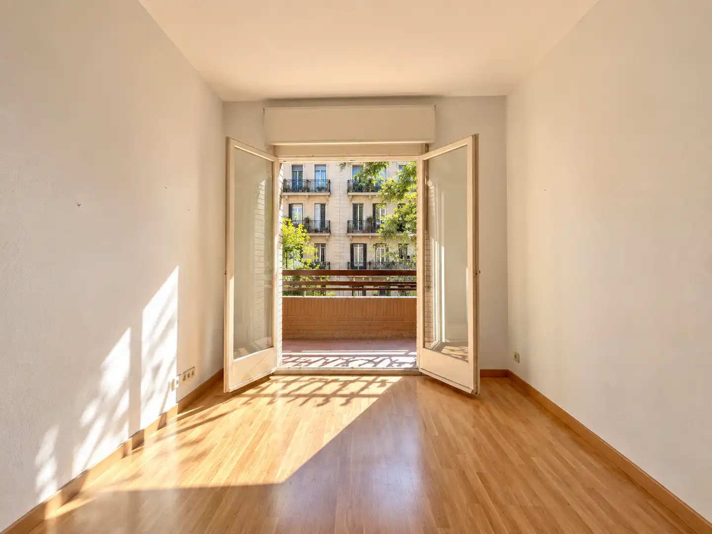 Habitación de Piso en venta en Barcelona con Aire acondicionado, Calefacción y Terraza