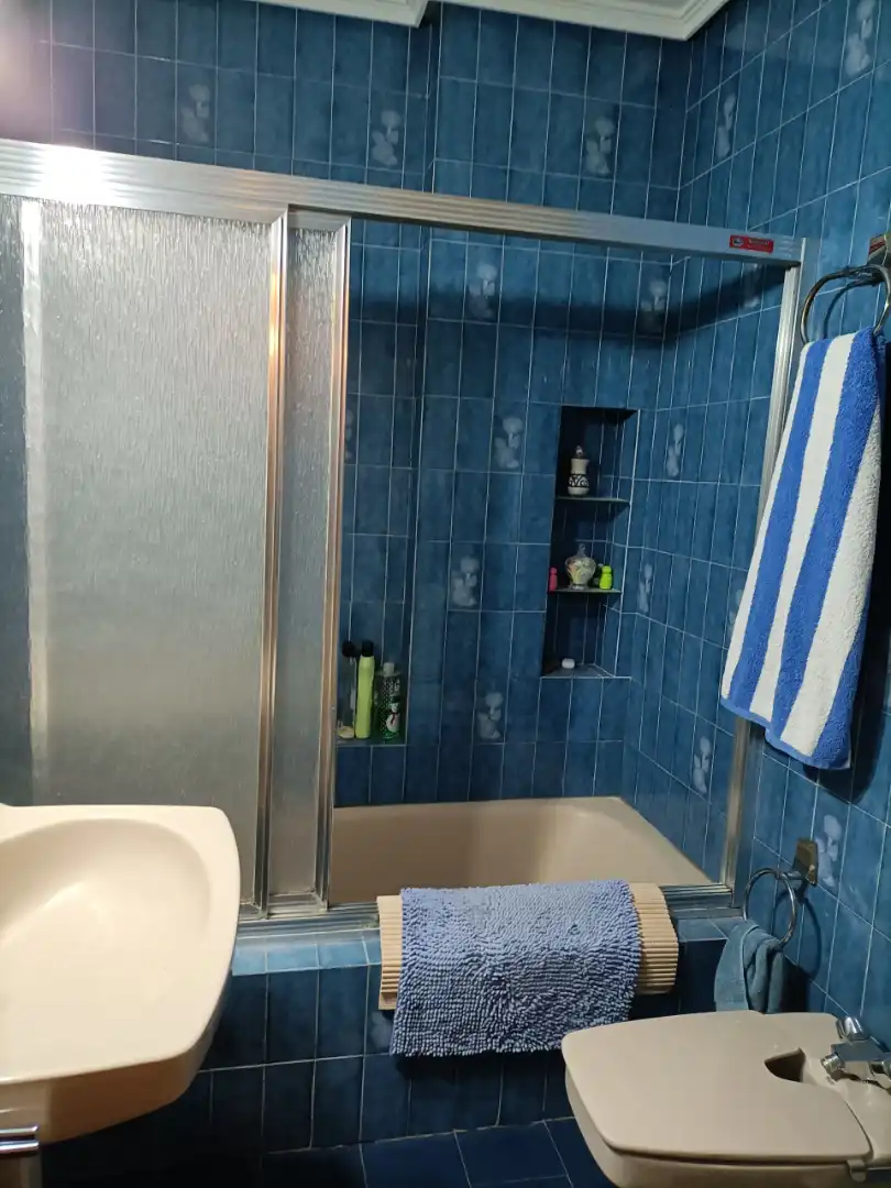 Baño de Ático en venta en Segorbe con Parquet, Terraza y Amueblado