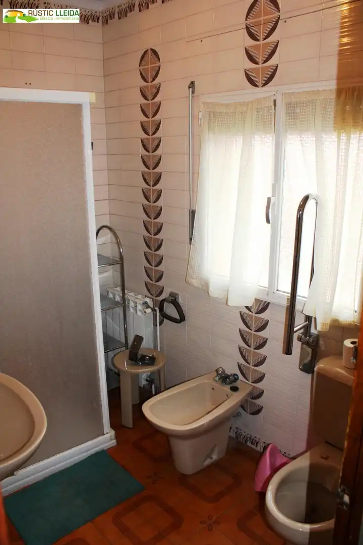 Badezimmer von Haus oder Chalet zum Verkauf in Els Torms mit Terrasse und Abstellraum