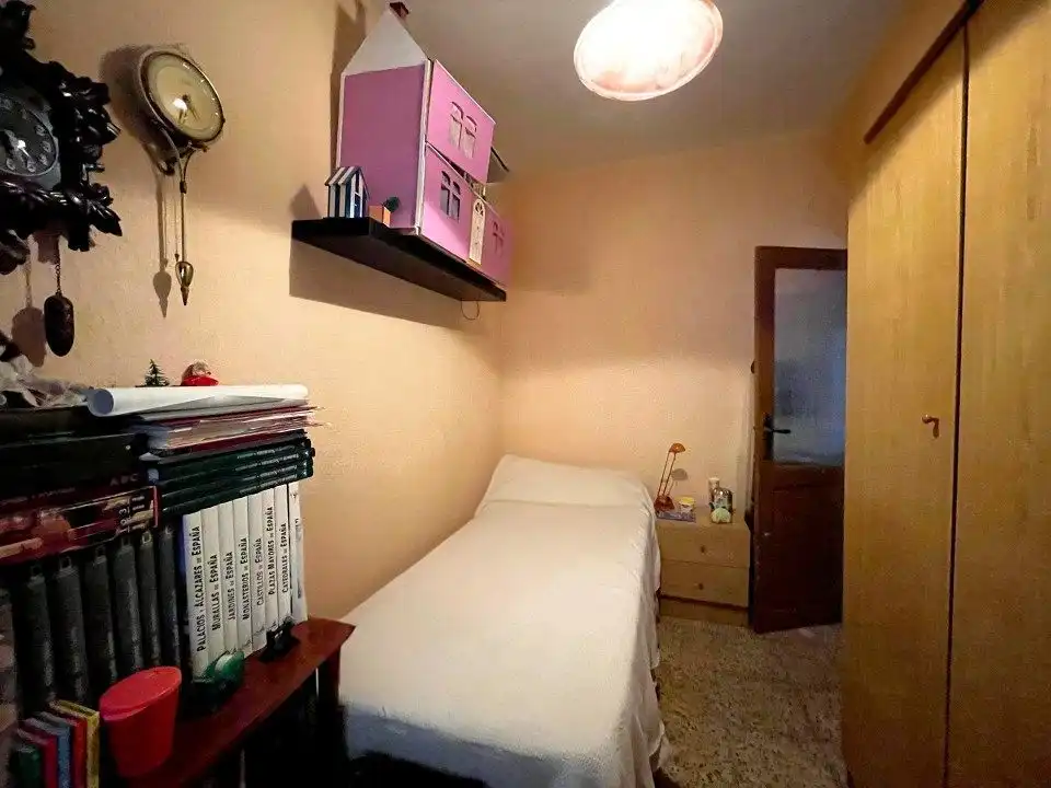 Habitación de Dúplex en venta en Borja con Aire acondicionado