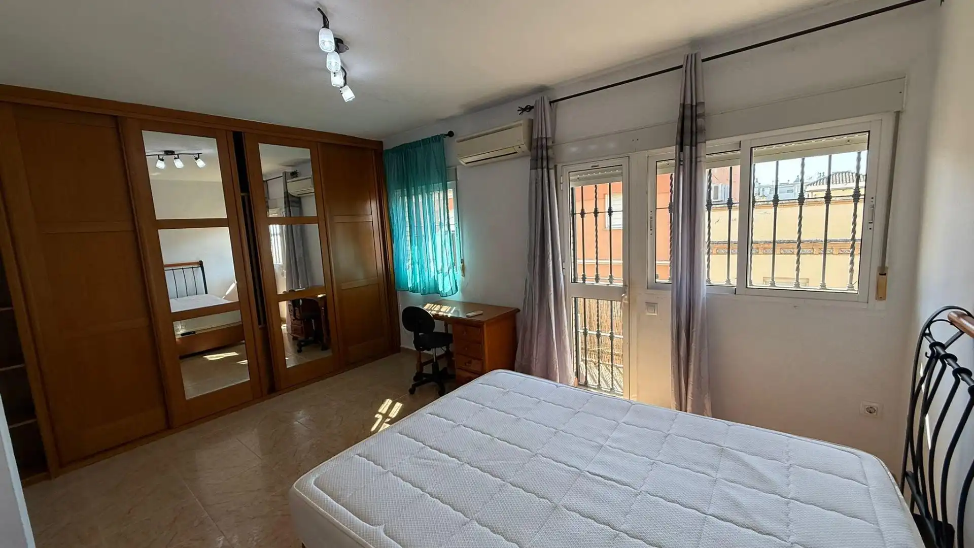 Habitación de Piso de alquiler en Sevilla con Aire acondicionado y Terraza