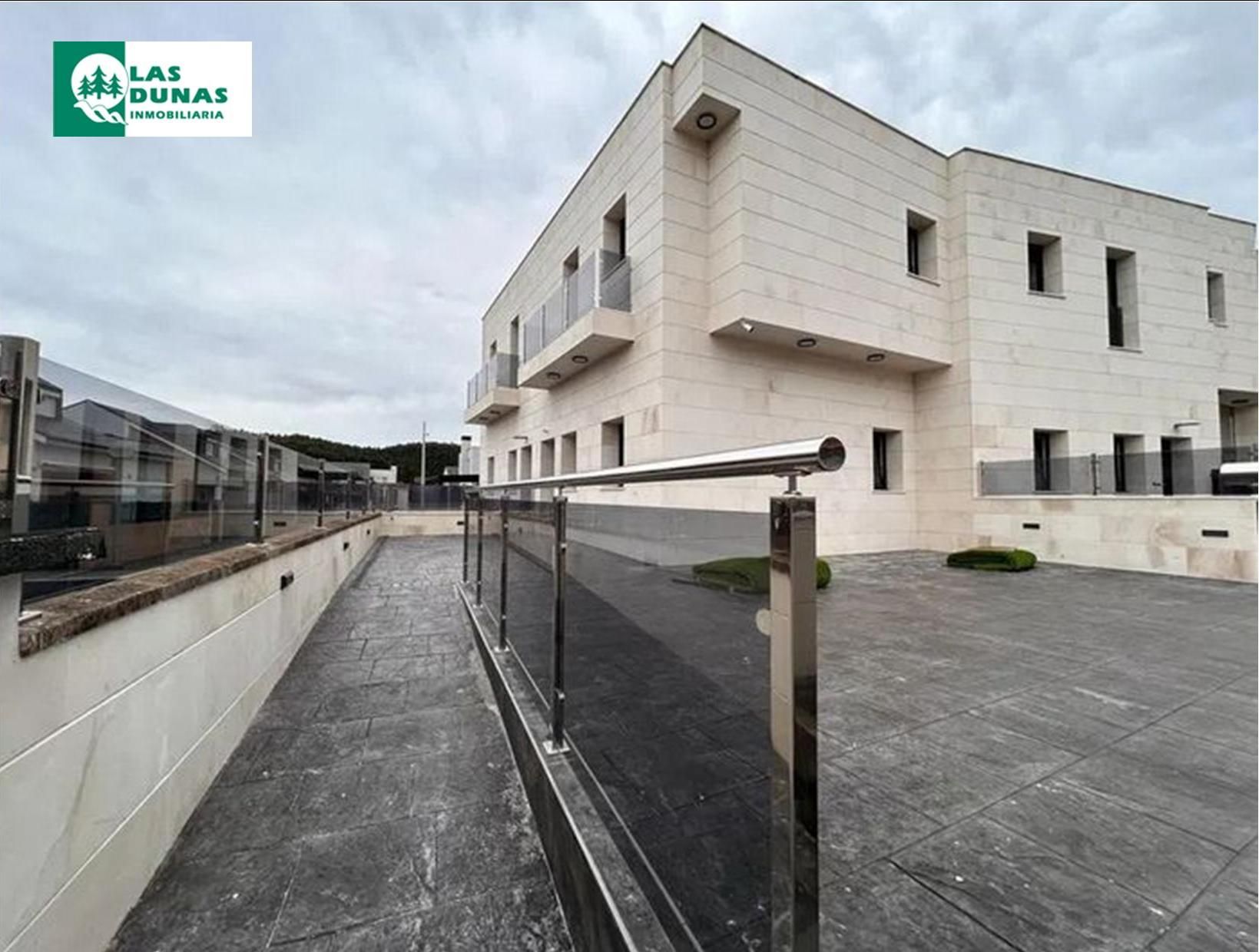 Vista exterior de Pis en venda en Piélagos amb Moblat i Microones