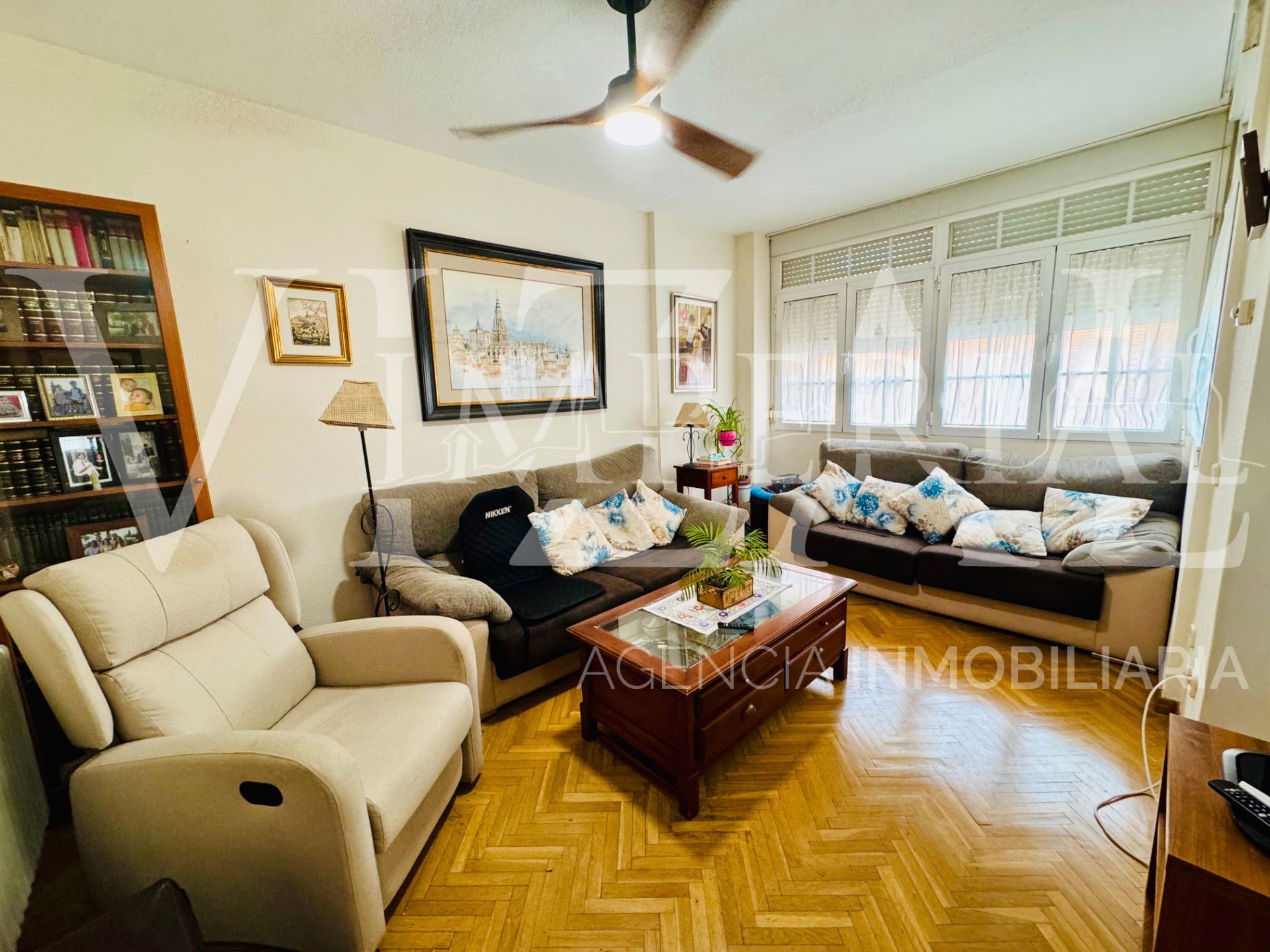 Sala d'estar de Casa o xalet en venda en  Toledo Capital amb Aire condicionat, Calefacció i Terrassa
