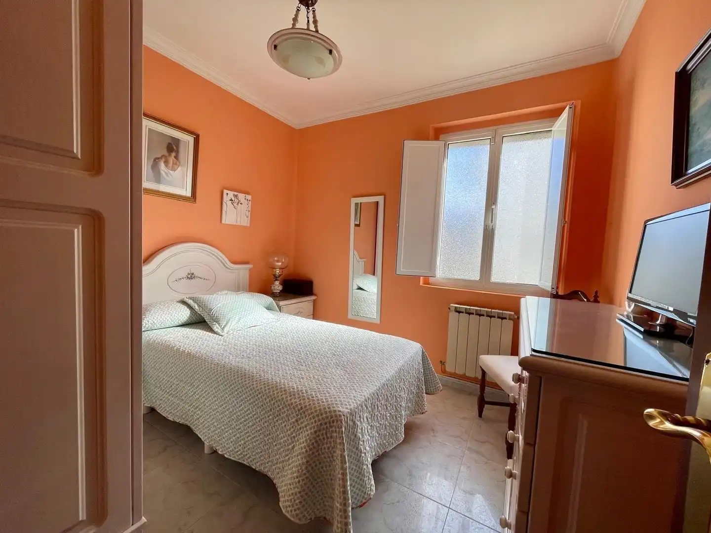 Schlafzimmer von Country house zum Verkauf in Narón mit Heizung, Privatgarten und Abstellraum