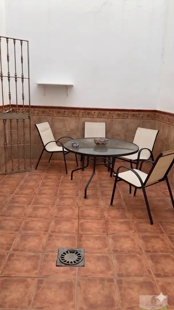 Terrasse von Einfamilien-Reihenhaus zum Verkauf in Dos Hermanas mit Terrasse und Abstellraum